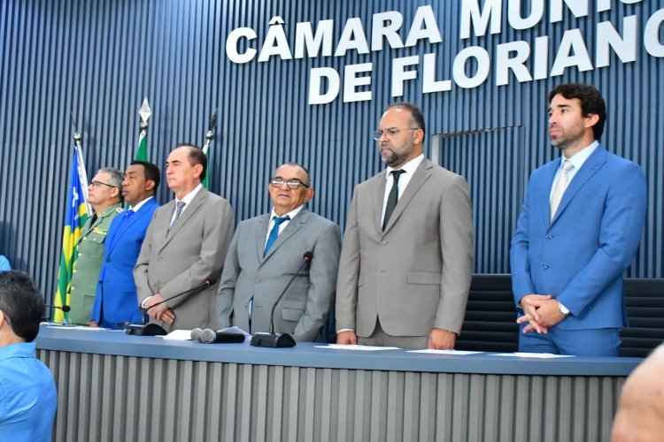 Posse do prefeito Antônio Reis e do vice-prefeito Joab Curvina marca início de nova gestão em Floriano