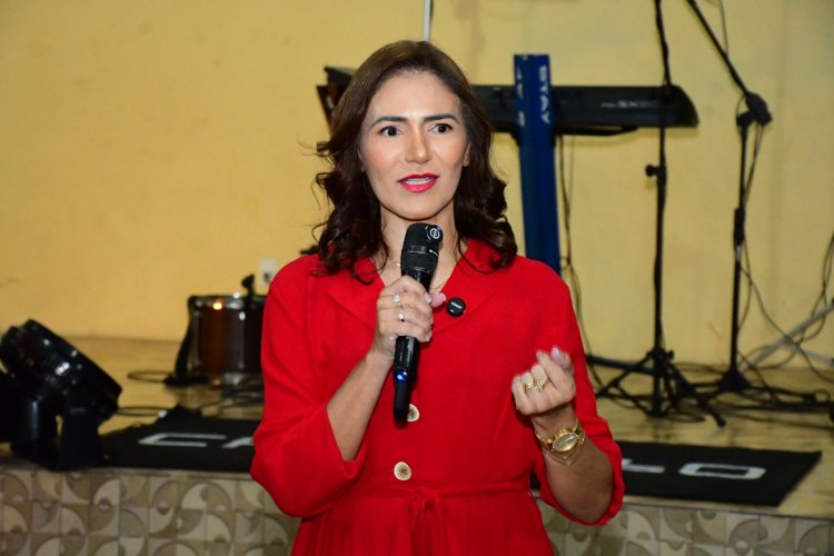 Prefeitura de Floriano realiza festa das mães para beneficiárias dos programas sociais da SEMDAS
