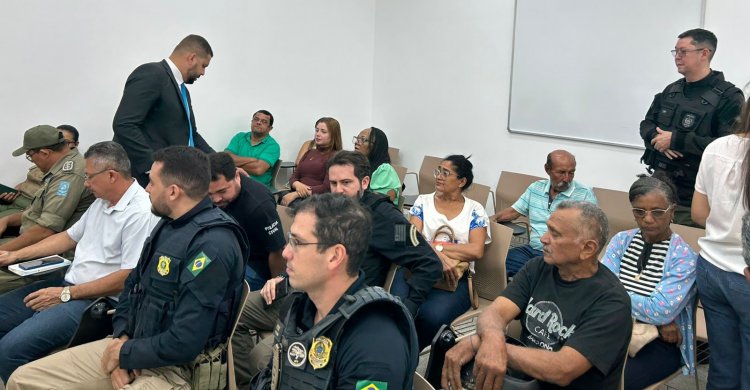 Vigilância Sanitária de Floriano alinha ações de fiscalização de animais nas ruas