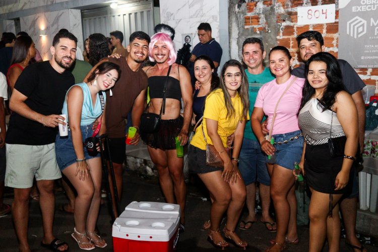 Tradicional Bloco das Virgens é realizado com apoio da Prefeitura de Floriano