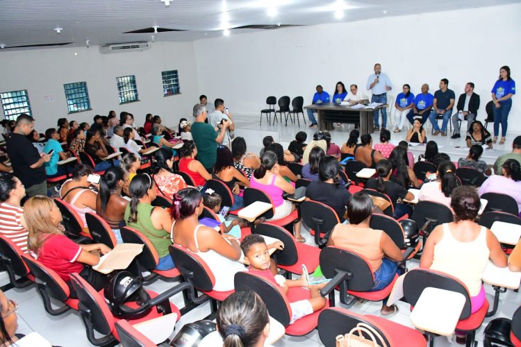 Prefeitura de Floriano realiza reunião com pré-selecionados do programa Minha Casa, Minha Vida