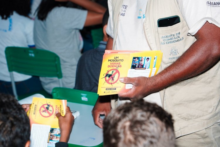 Secretaria de Saúde de Floriano leva ações de combate à dengue à escolas do município