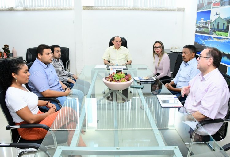 Prefeitura de Floriano autoriza novos investimentos em infraestrutura e saúde