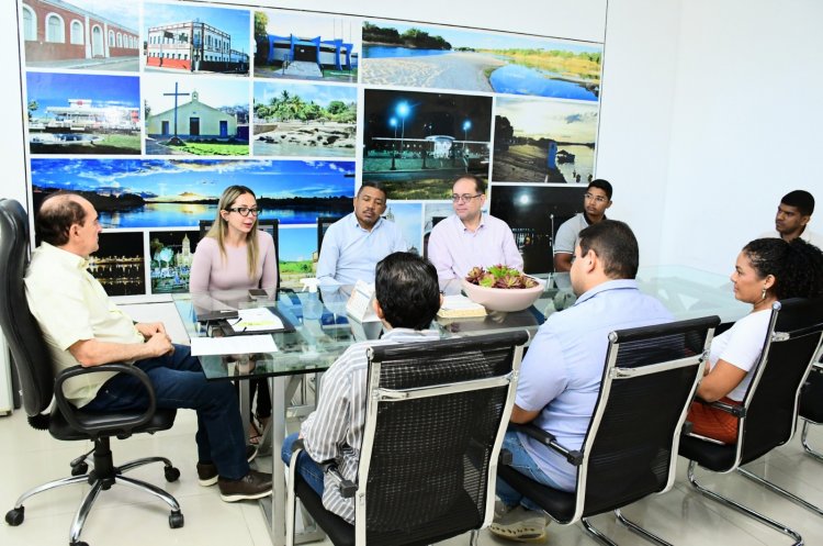 Prefeitura de Floriano autoriza novos investimentos em infraestrutura e saúde