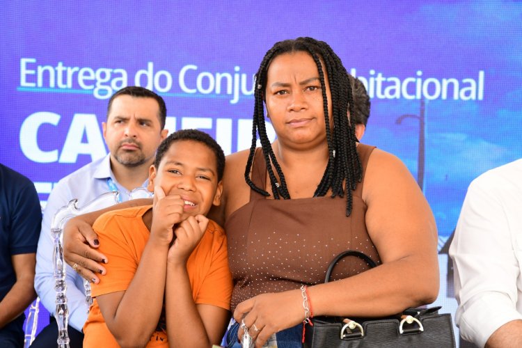 Prefeitura de Floriano entrega 72 casas no Residencial Cajueiro II e anuncia mais 150 unidades