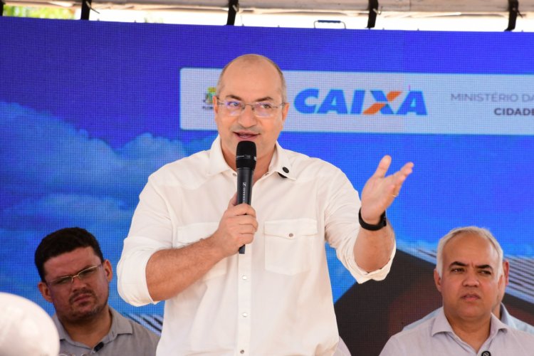 Prefeitura de Floriano entrega 72 casas no Residencial Cajueiro II e anuncia mais 150 unidades