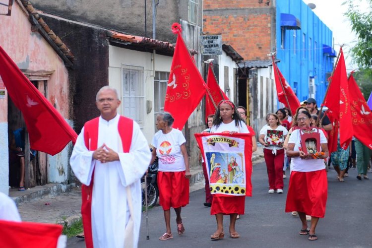 Tradições católica e popular se unem para as festas do Divino Espírito Santo