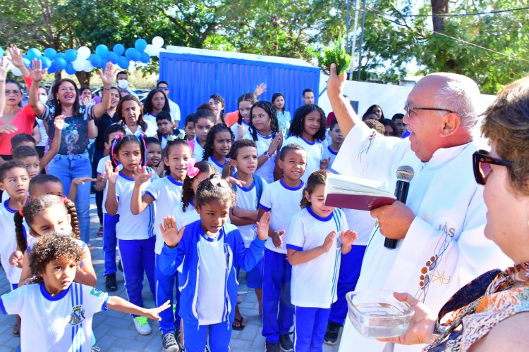 126 anos: Prefeitura de Floriano entrega escola Novo Papa Pombo reformada