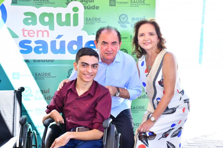 Saúde de Floriano entrega mais dispositivos de locomoção e auditivos no aniversário da cidade