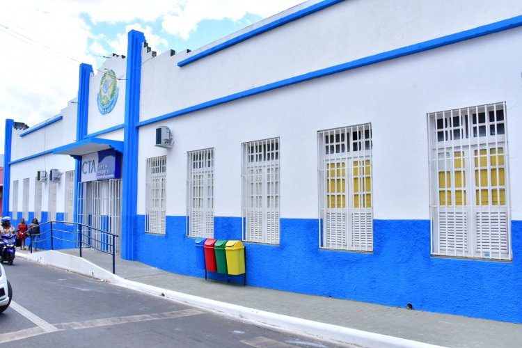 Prefeito Antônio Reis entrega reforma do Centro de Testagem e Aconselhamento