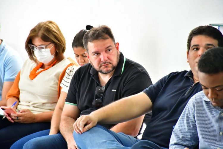 Saúde de Floriano promove reunião com equipes de Coordenadores e Diretores