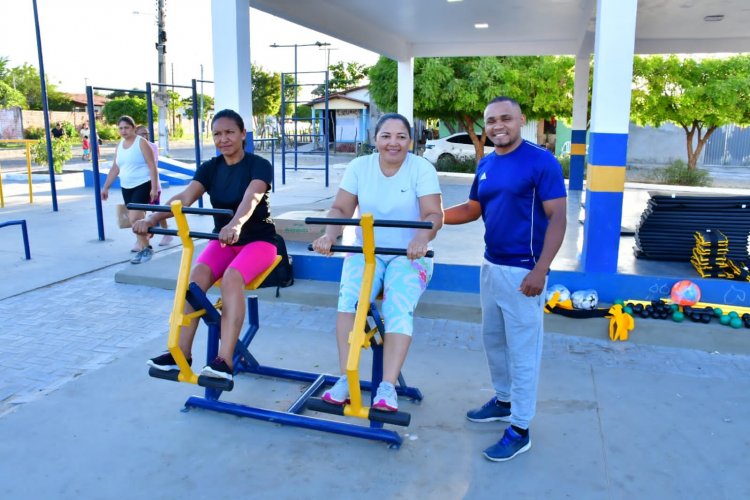 Academia de Saúde do Conjunto Zé Pereira recebe kits de incentivo à atividade física