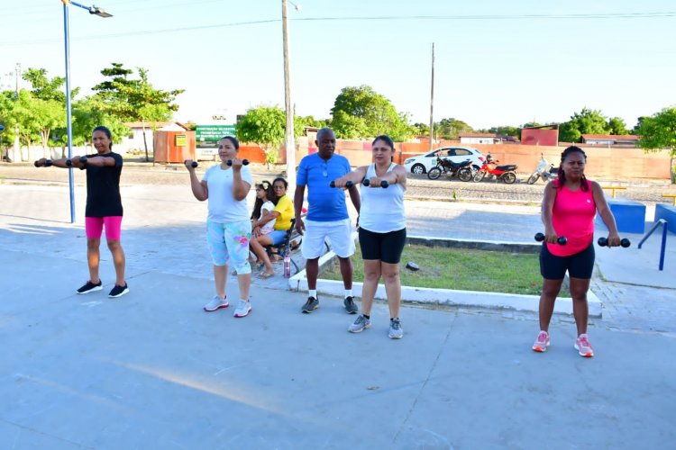 Academia de Saúde do Conjunto Zé Pereira recebe kits de incentivo à atividade física