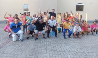 Populares do Alto da Cruz acordam cedo para realizar atividade física