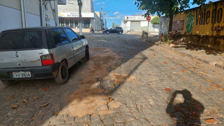 Tapa-buracos em ruas e avenidas segue a todo vapor em Floriano