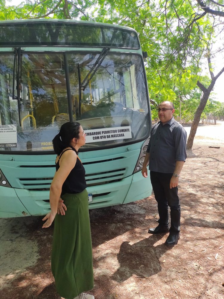Secretaria de Educação de Floriano realiza vistoria no transporte escolar do município
