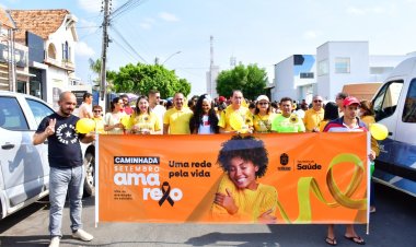Floriano realiza caminhada pela valorização da vida