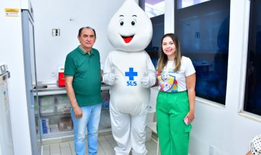 Prefeito Antônio Reis e Zé Gotinha visitam postos de saúde em Dia D de Vacinação