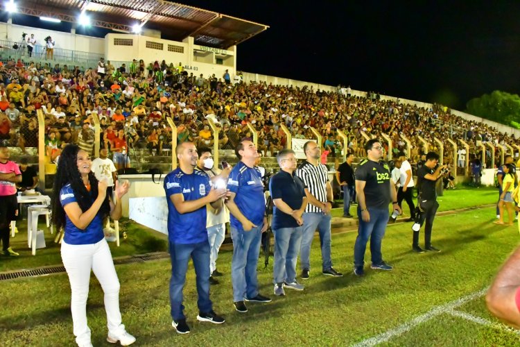 Prefeitura realiza grande final da Copa Floriano com Estádio Tiberão lotado
