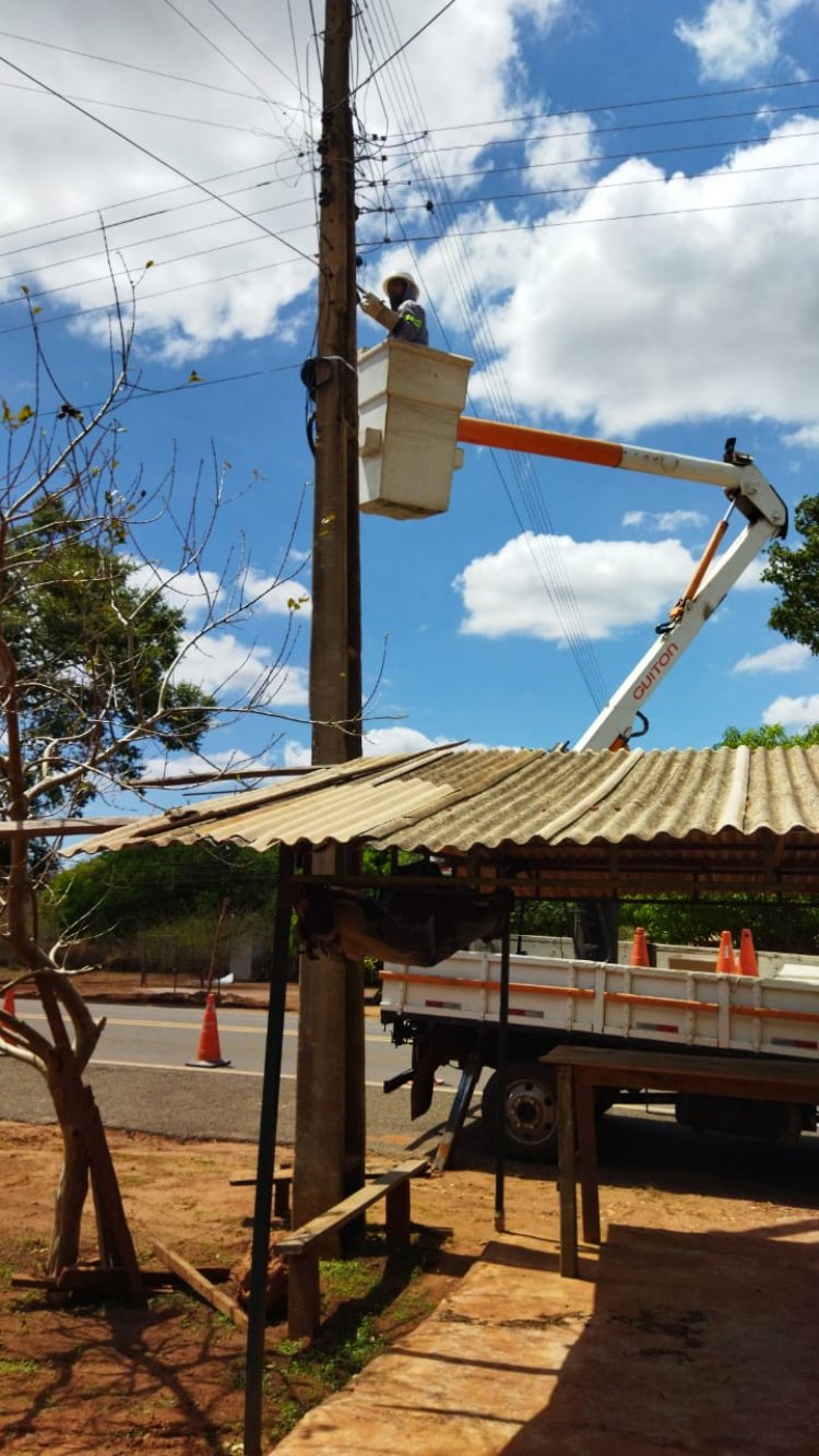 Floriano: mais duas localidades rurais recebem manutenção na rede de iluminação pública