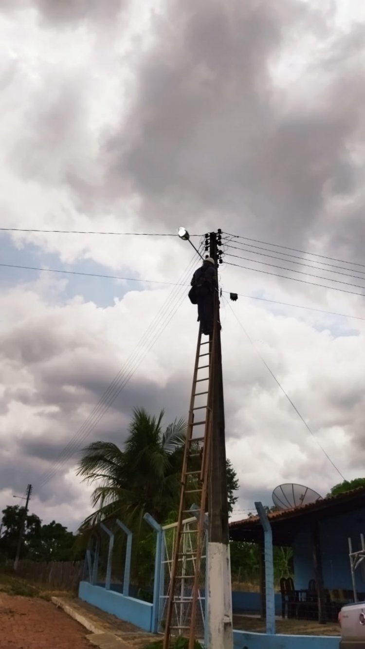 Floriano: mais duas localidades rurais recebem manutenção na rede de iluminação pública