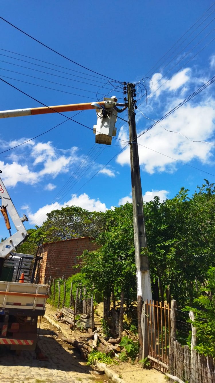 Infraestrutura intensifica serviços de Iluminação para atender as zonas urbana e rural de Floriano