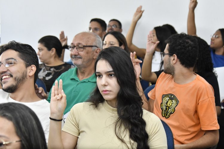 Secretaria de Educação inicia Curso de Libras para servidores municipais