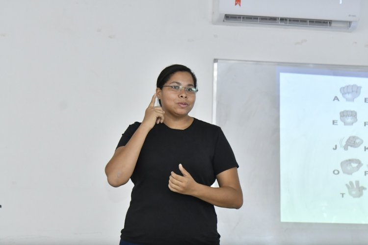 Secretaria de Educação inicia Curso de Libras para servidores municipais