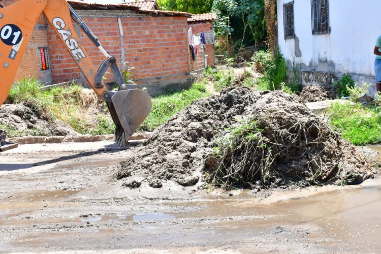 Secretaria de Infraestrutura inicia nova etapa de limpeza e manutenção de riachos em Floriano