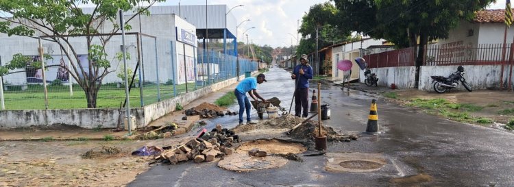 Infraestrutura: Programa Tapa-buracos chega a mais de vinte ruas de Floriano na última quinzena