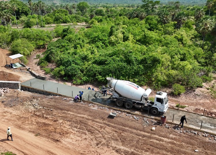 Floriano: Passagem molhada na localidade Rio Branco está em fase de conclusão