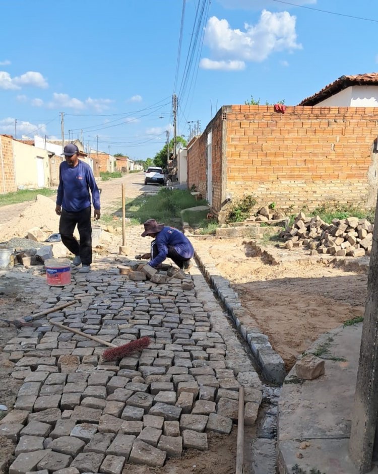 Infraestrutura: Tapa-buracos chega a mais nove bairros de Floriano