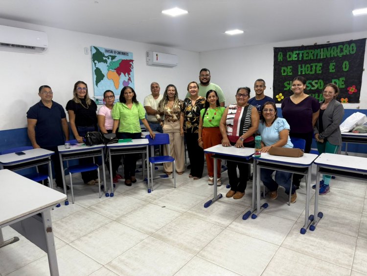 Secretária de Educação inspeciona estrutura de escolas rurais e urbanas 