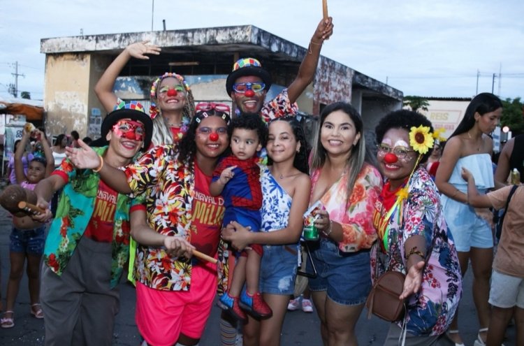 Carnaval da Família e festa no Cais: alegria contagia foliões de todas as idades