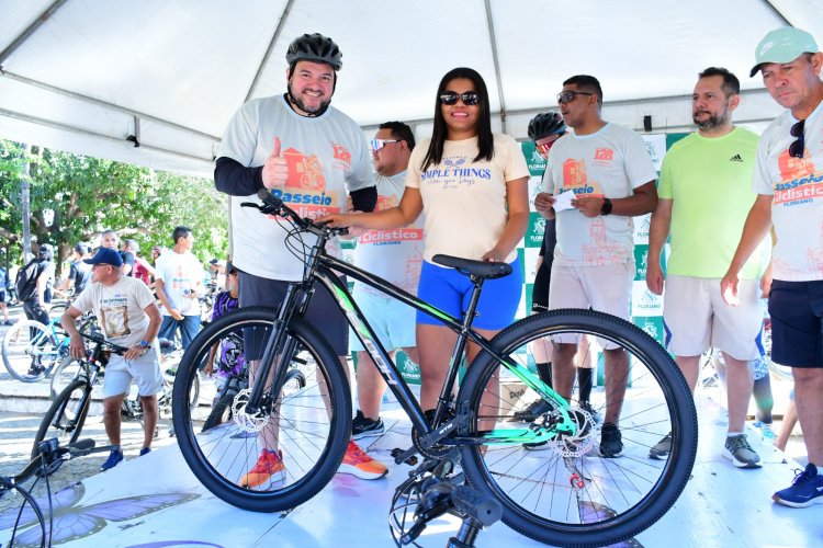 128 anos: Tradicional Passeio Ciclístico de aniversário dá show de participação em Floriano