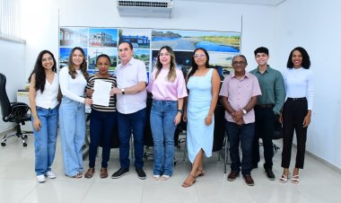 Saúde de Floriano lança projetos voltados para pessoas surdas e população LGBTQIAPN+