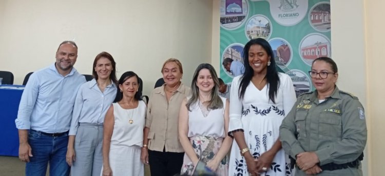 Assistência Social de Floriano realiza encontro sobre Escuta Especializada de crianças e adolescentes