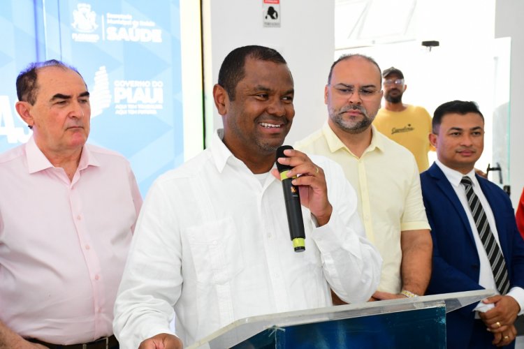 Floriano recebe carreta do programa “Agora Tem Especialistas” em ação voltada à saúde da mulher