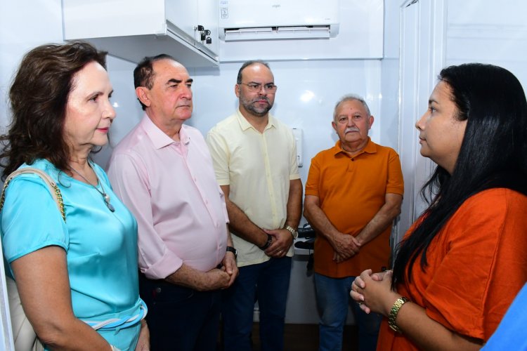 Floriano recebe carreta do programa “Agora Tem Especialistas” em ação voltada à saúde da mulher