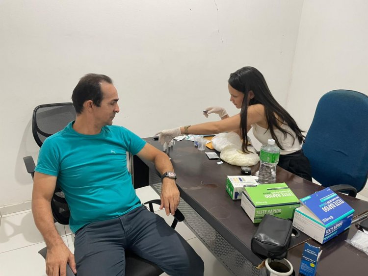 Motoristas do município recebem ações de saúde na Campanha Novembro Azul