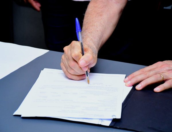 Educação: assinadas ordens de serviço para reforma e ampliação de quatro escolas da rede municipal de Floriano