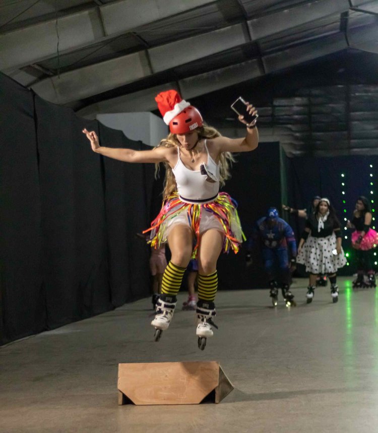 Prefeitura de Floriano apoia evento "Rolê de Patins a Fantasia"