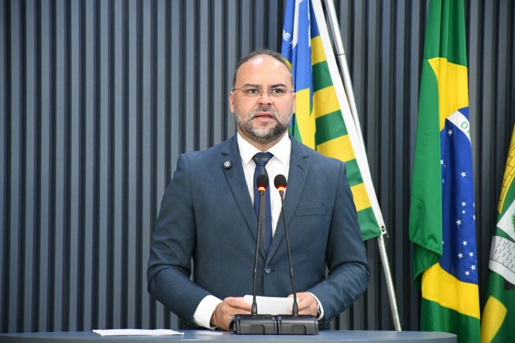 Vice-prefeito Joab Curvina apresenta mensagem do Poder Executivo na abertura do Ano Legislativo 2026