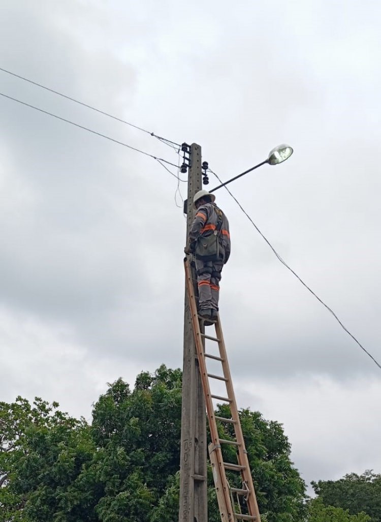 Infraestrutura de Floriano realiza quase 800 serviços de iluminação pública em janeiro