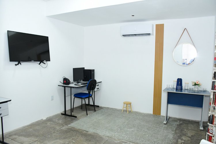 Prefeitura de Floriano entrega reforma e ampliação da Escola Municipal Iracema Miranda