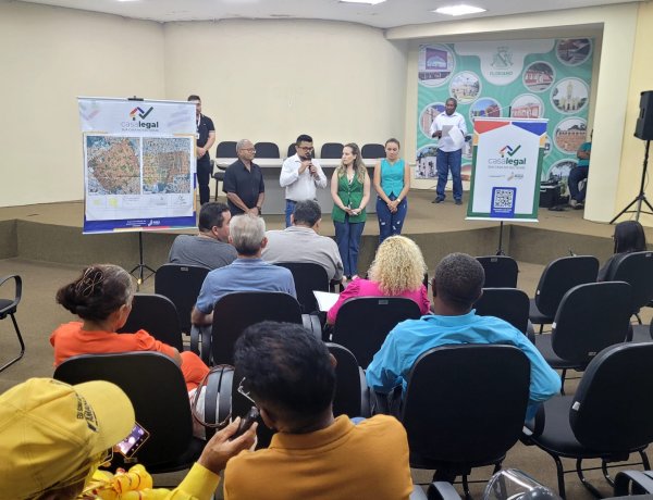 Prefeitura de Floriano em parceria com o Governo do Estado realiza audiência pública do programa Casa Legal